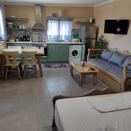 Villa Evaggelias House à Kíssamos Extérieur photo
